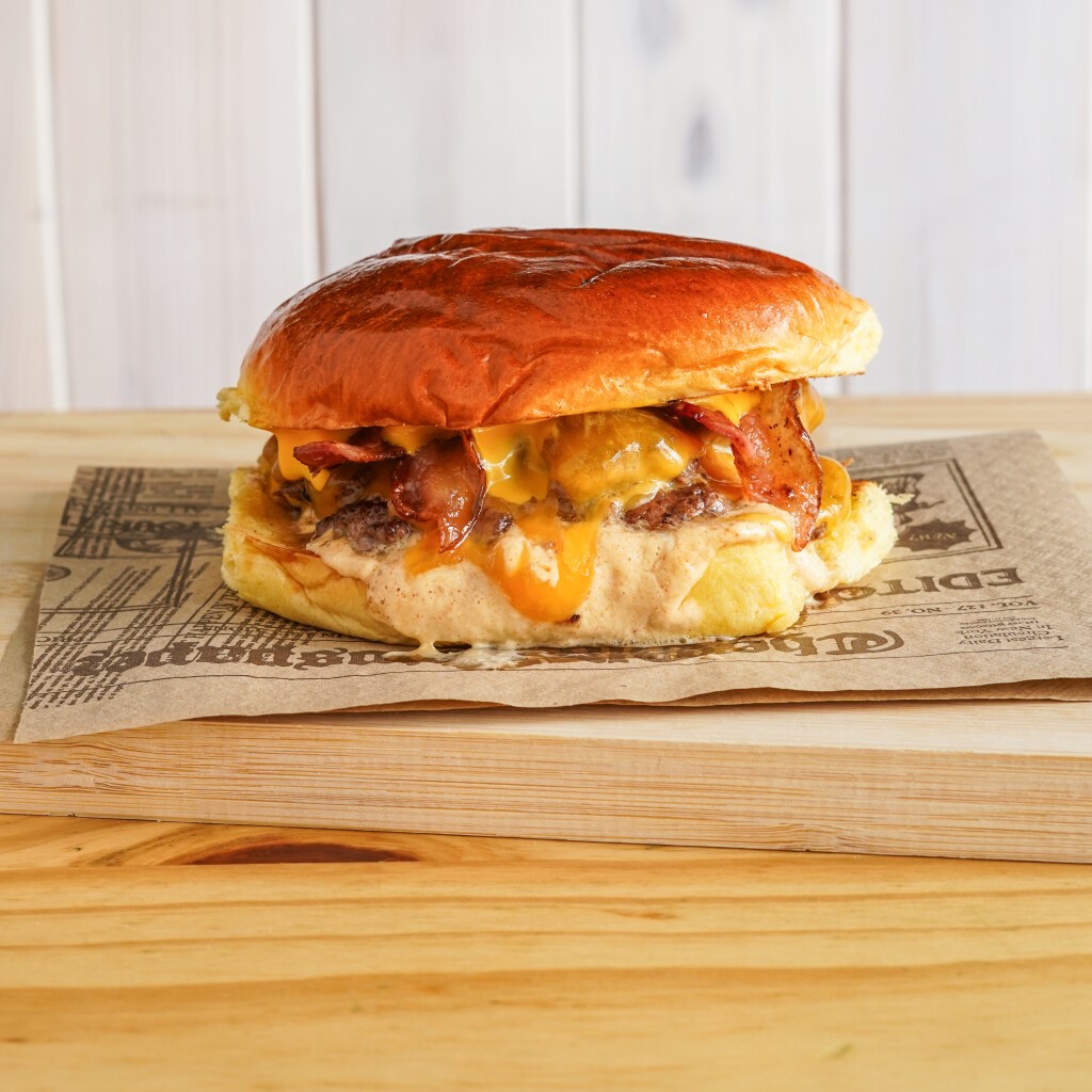 Django's Burger Bº Del Pilar Photos 9