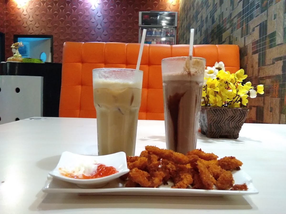 D'mav Cafe & Resto Photos 9