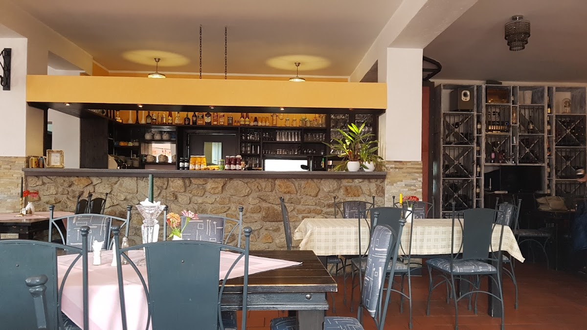 Dolina Restaurant
