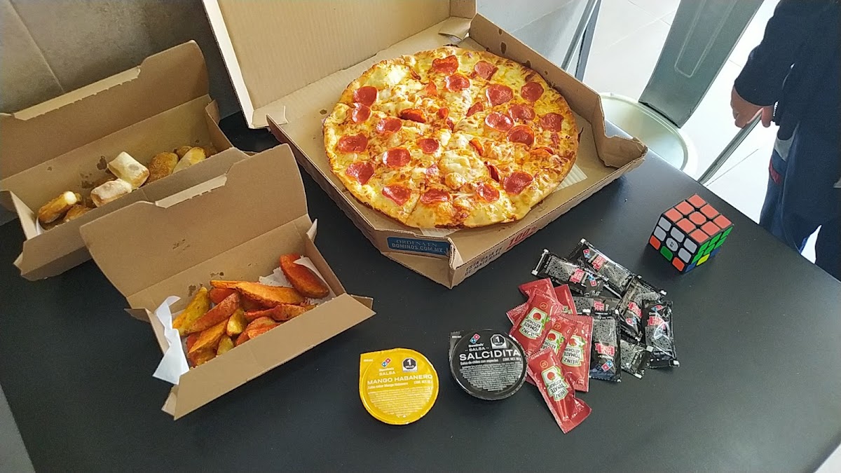 Domino's Aragón Photos 9