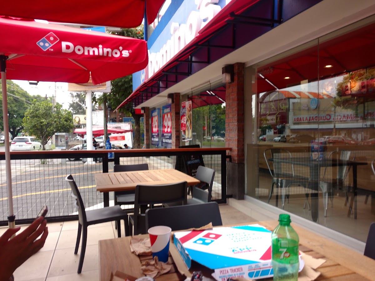 Domino's Guadalajara Residencial Victoria Photos 2