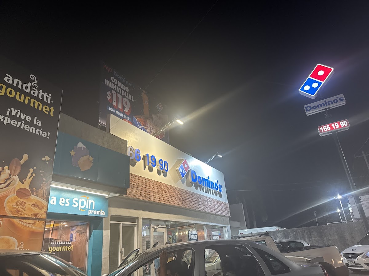 Domino's Oriente Mérida Photos 2