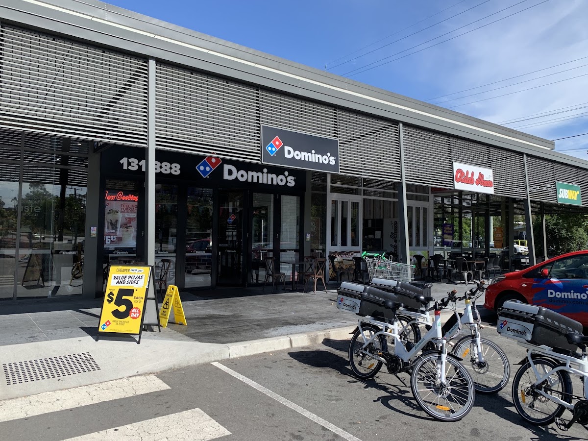 Domino's Pizza Crestmead