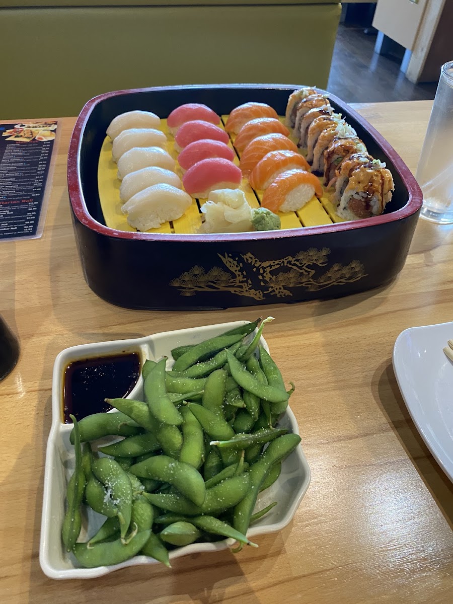 Domo Sushi & All You Can Eat Photos 9