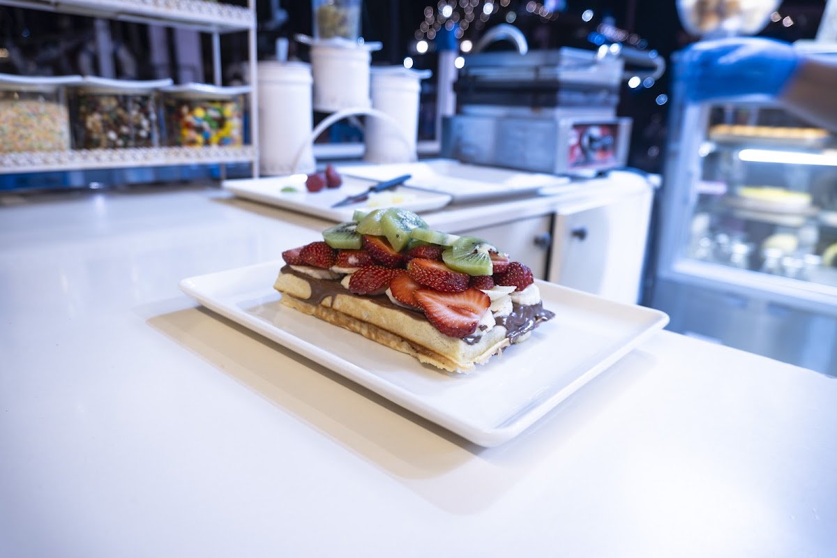Dondurmam Gaymak Waffle Cafe Marmaris Photos 9