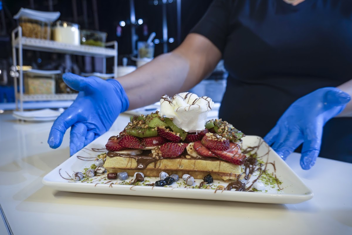 Dondurmam Gaymak Waffle Cafe Marmaris Photos 2