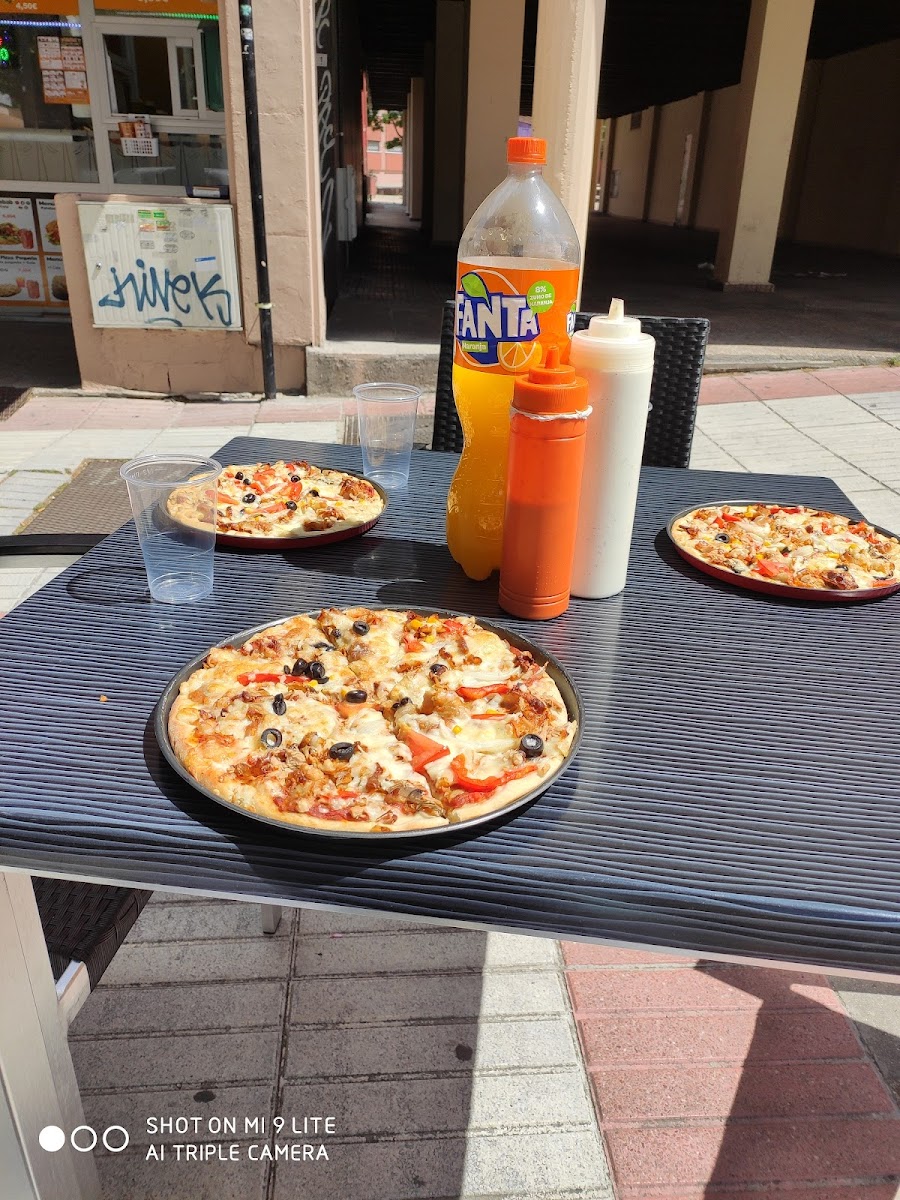 Doner Kebab Pizza Estambul 24Horas Photos 9