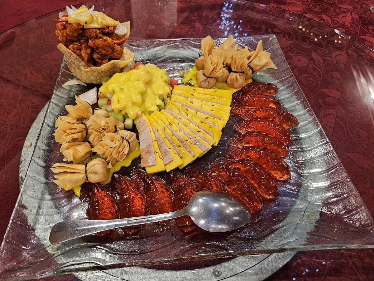 Double Happiness International Restaurant Photos 2