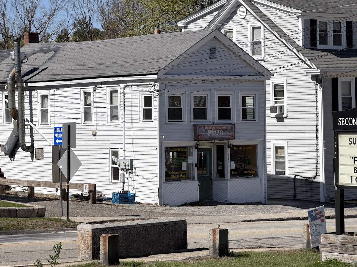 Douglas House Of Pizza Photos 2