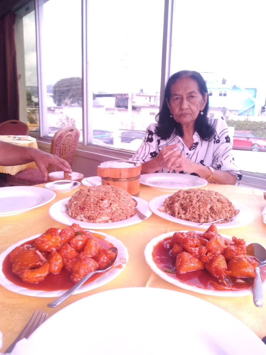 Dragon Garden Restaurant Photos 9