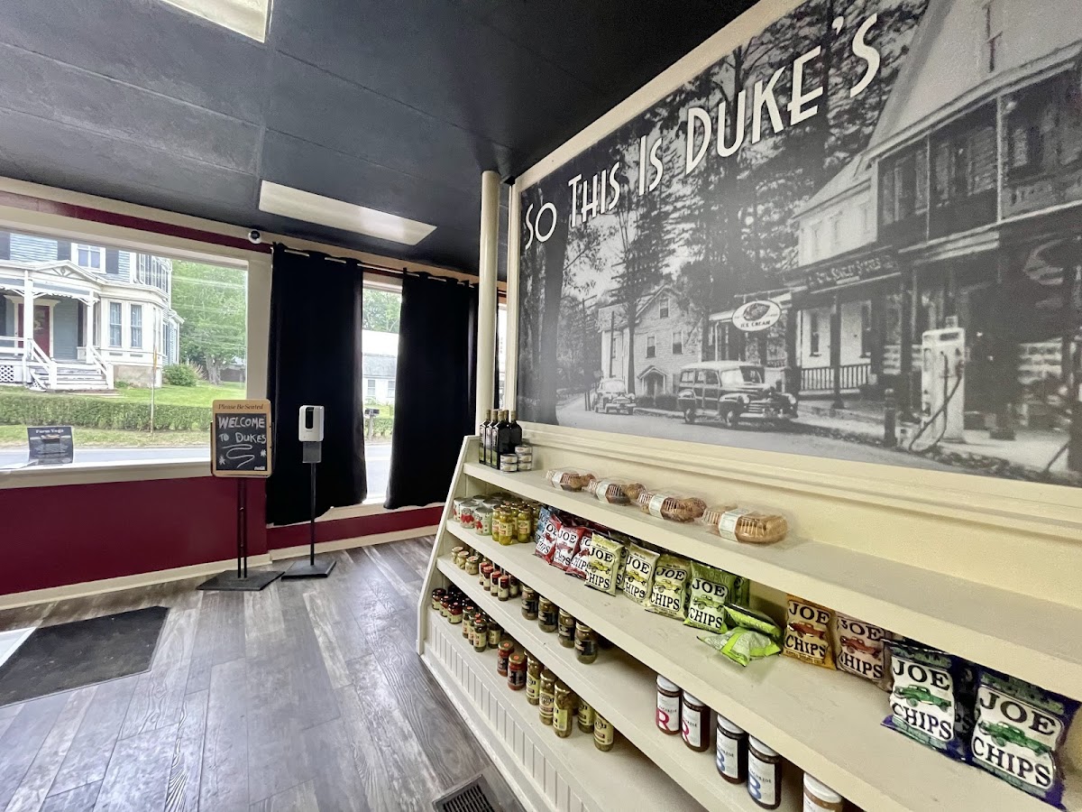 Duke's Pizzeria & Restaurant
