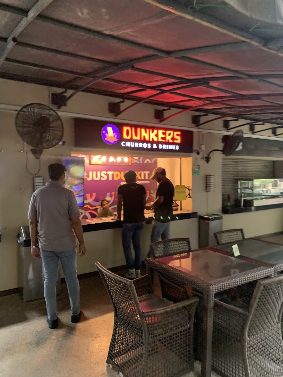 Dunkers Churros & Drinks