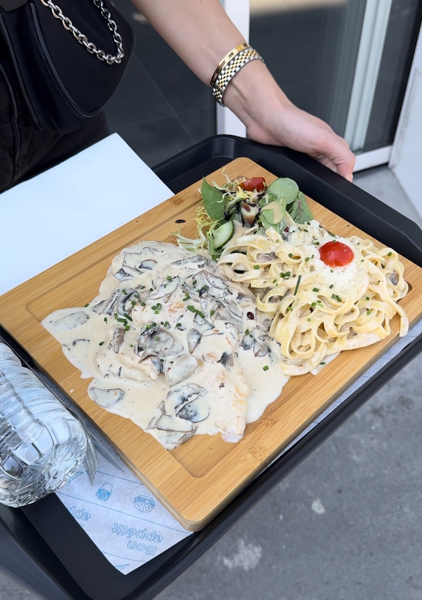 Dy'one Coffee Restaurant Photos 2