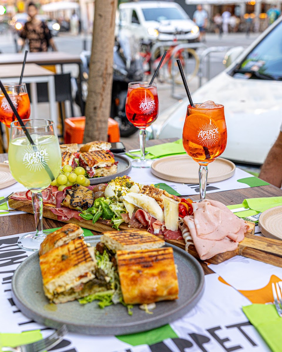 È Pazzo Italian Focaccias And Spritz Photos 2