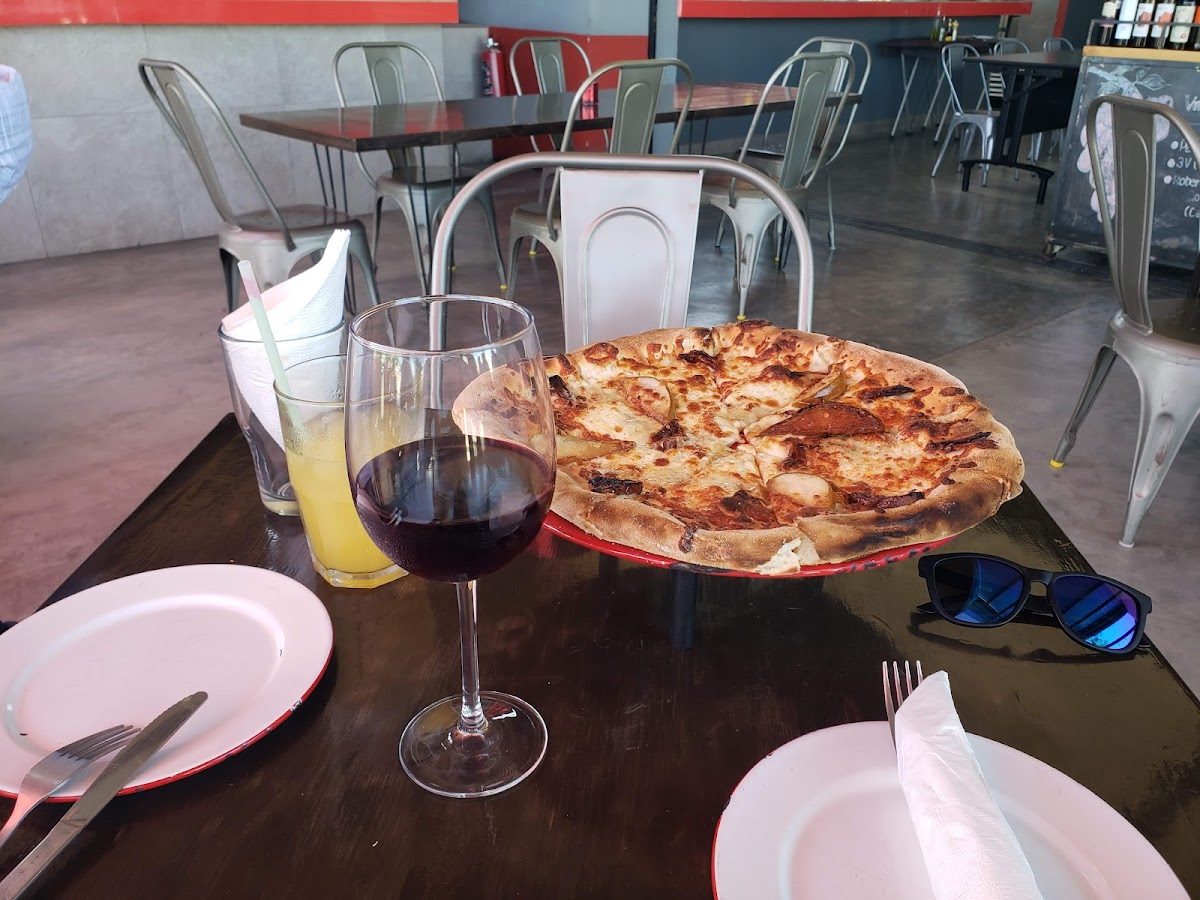 Eataliano Pizza Kitchen Photos 9