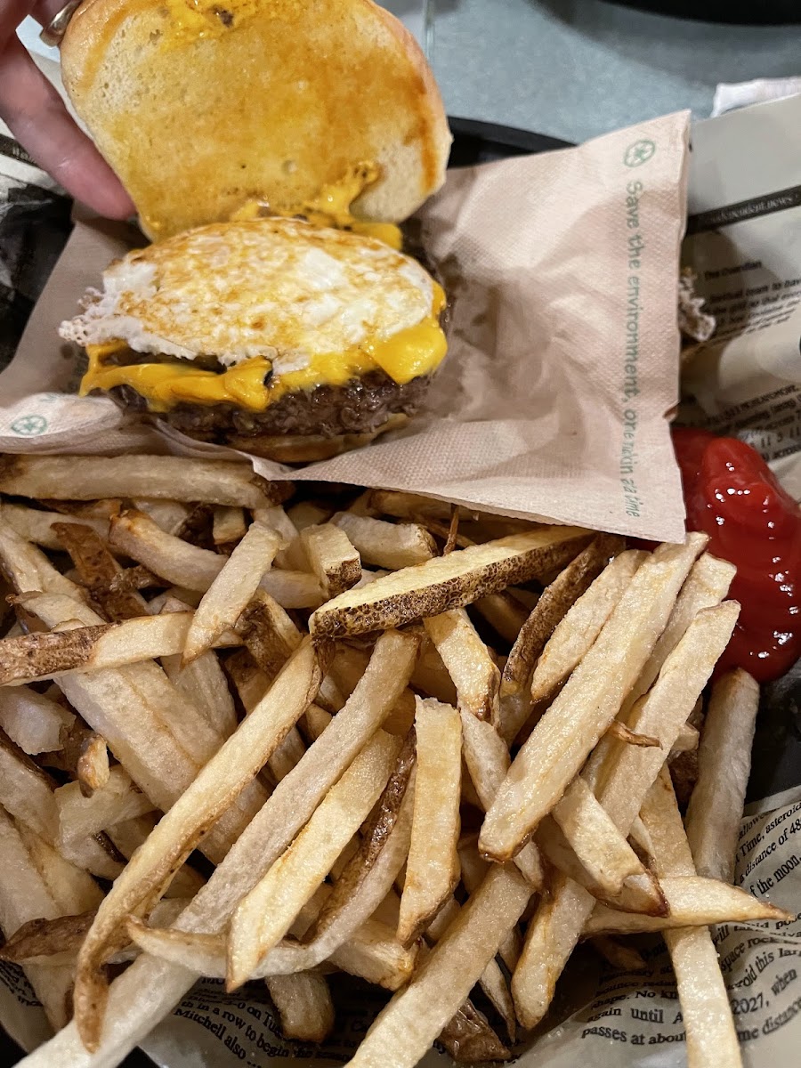 Edwards Street Brew & Bites Photos 9