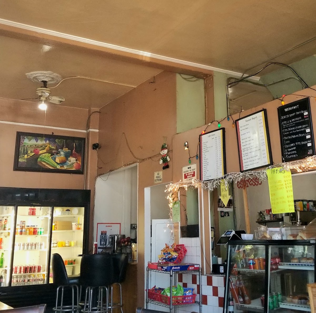 El Paraiso Cafe Photos 2