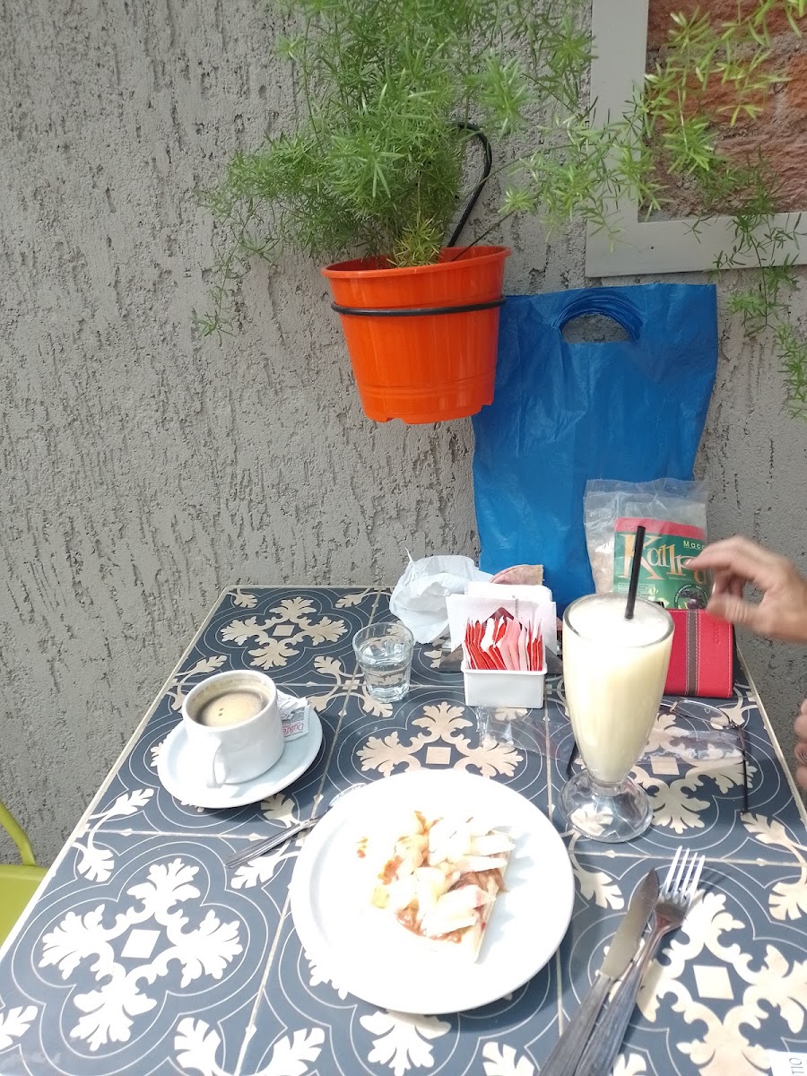 El Patio Café Photos 9