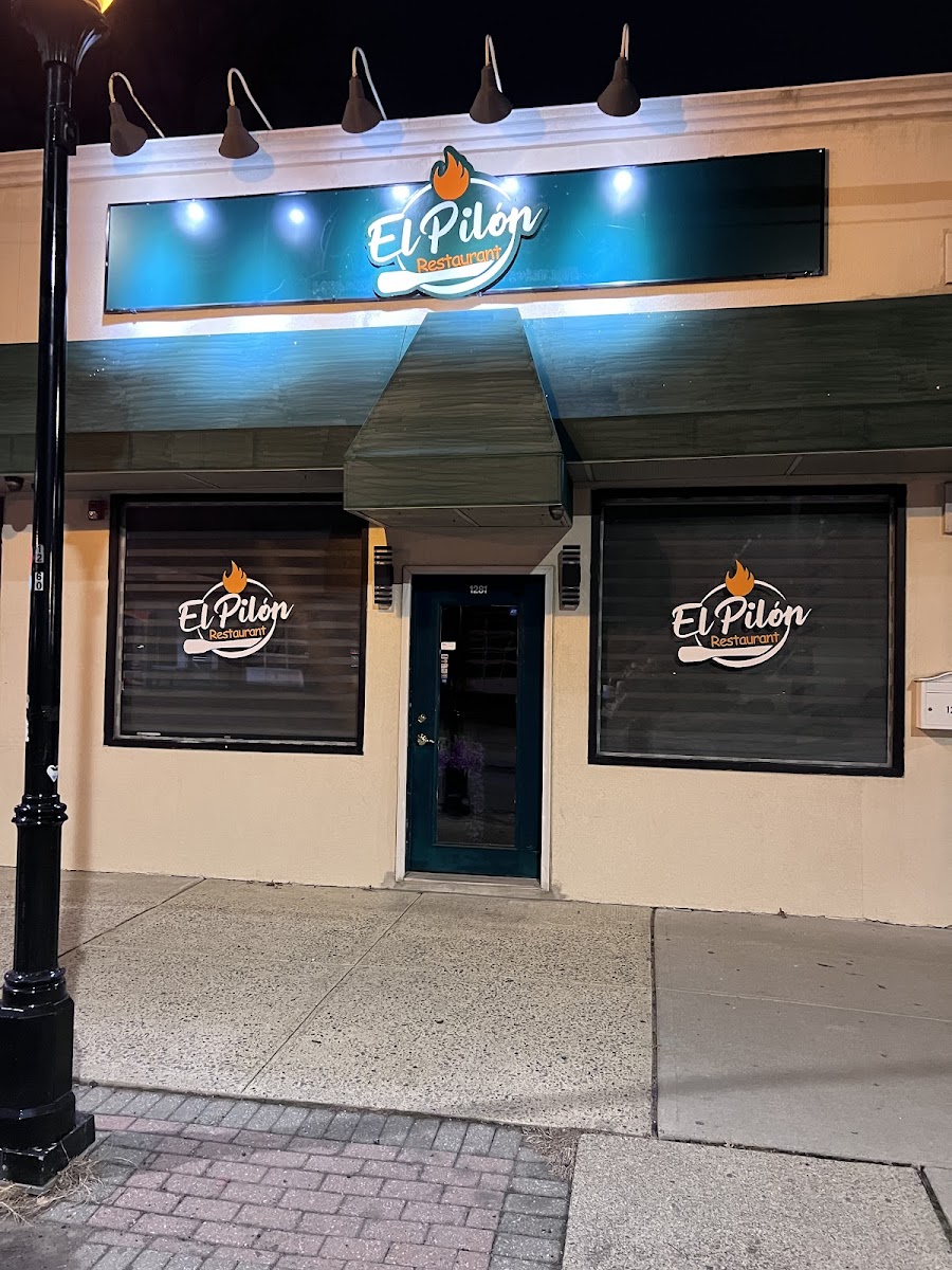 El Pilon
