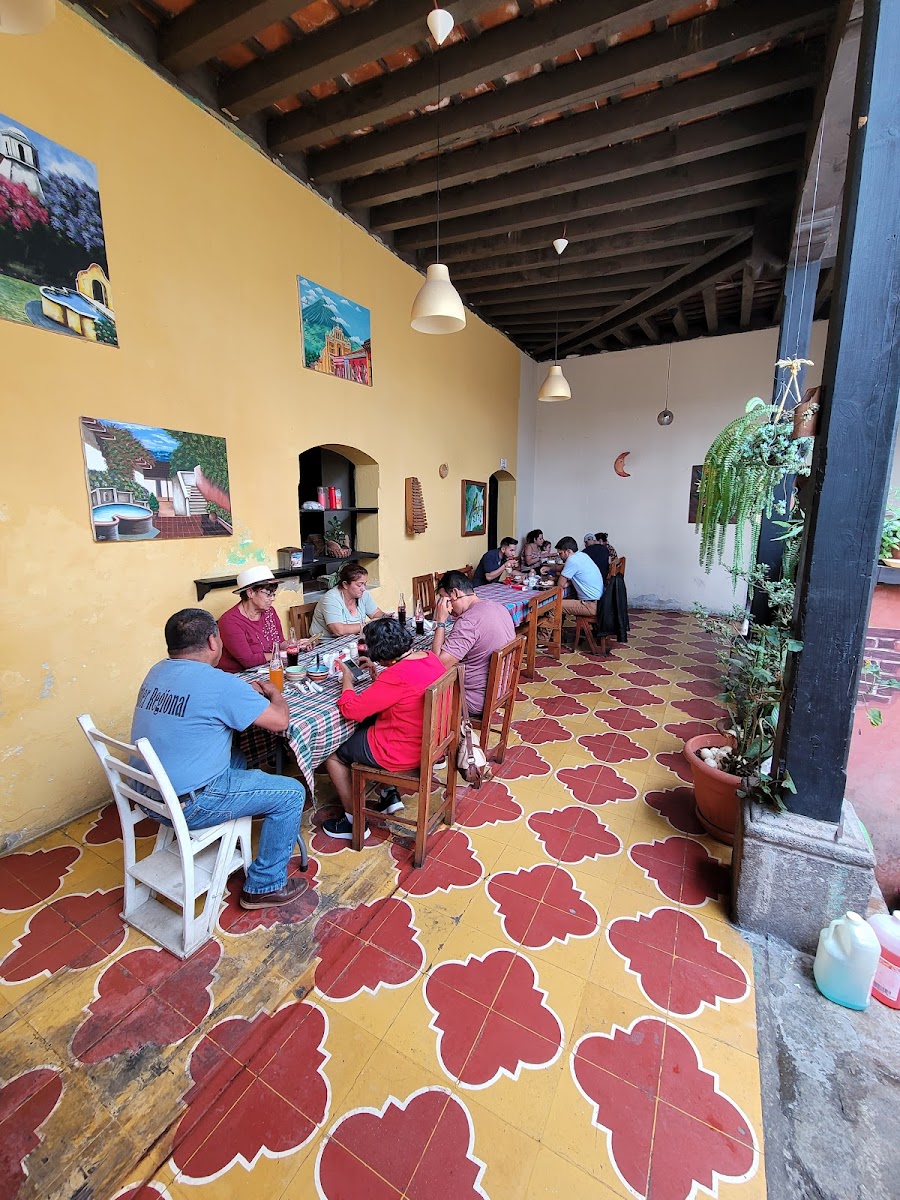 El Portón Tipico