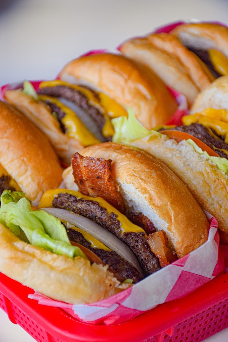 El Rey Burgers And Fries Photos 9