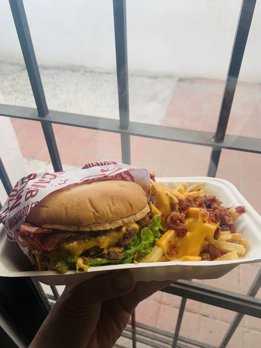 El Rey Burgers And Fries Photos 2