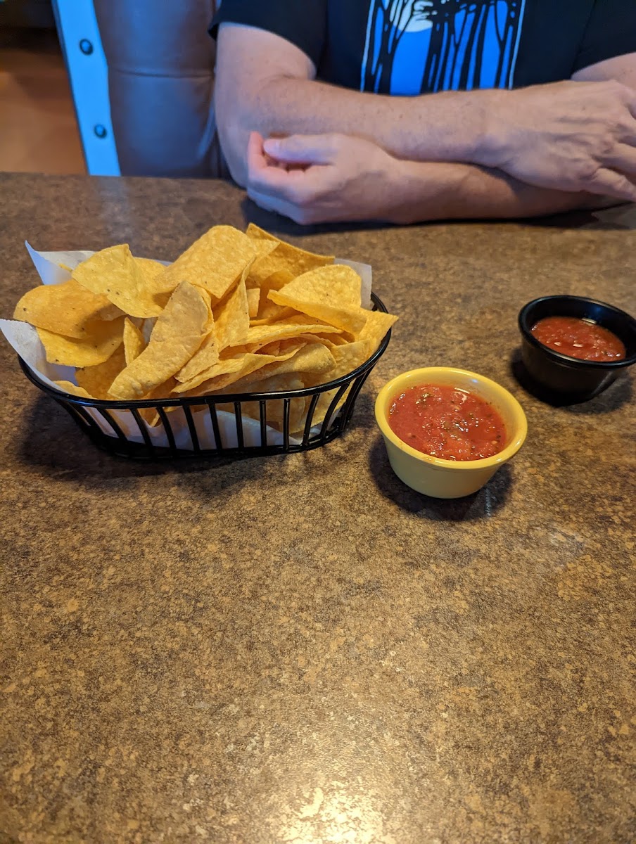 El Sazón Bar & Grill Photos 9