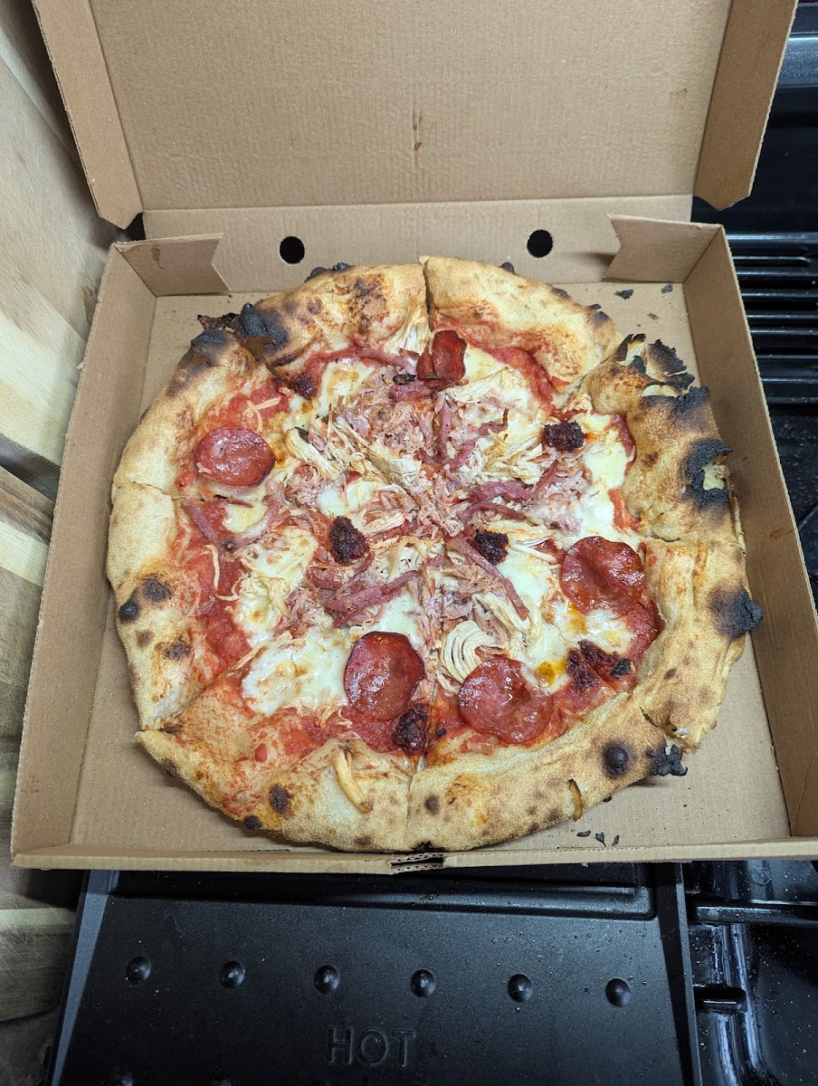 Elliott's Craft Pizza & Grill Photos 2