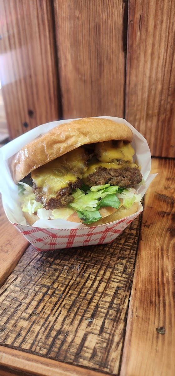 Enchinga Burgers Photos 9