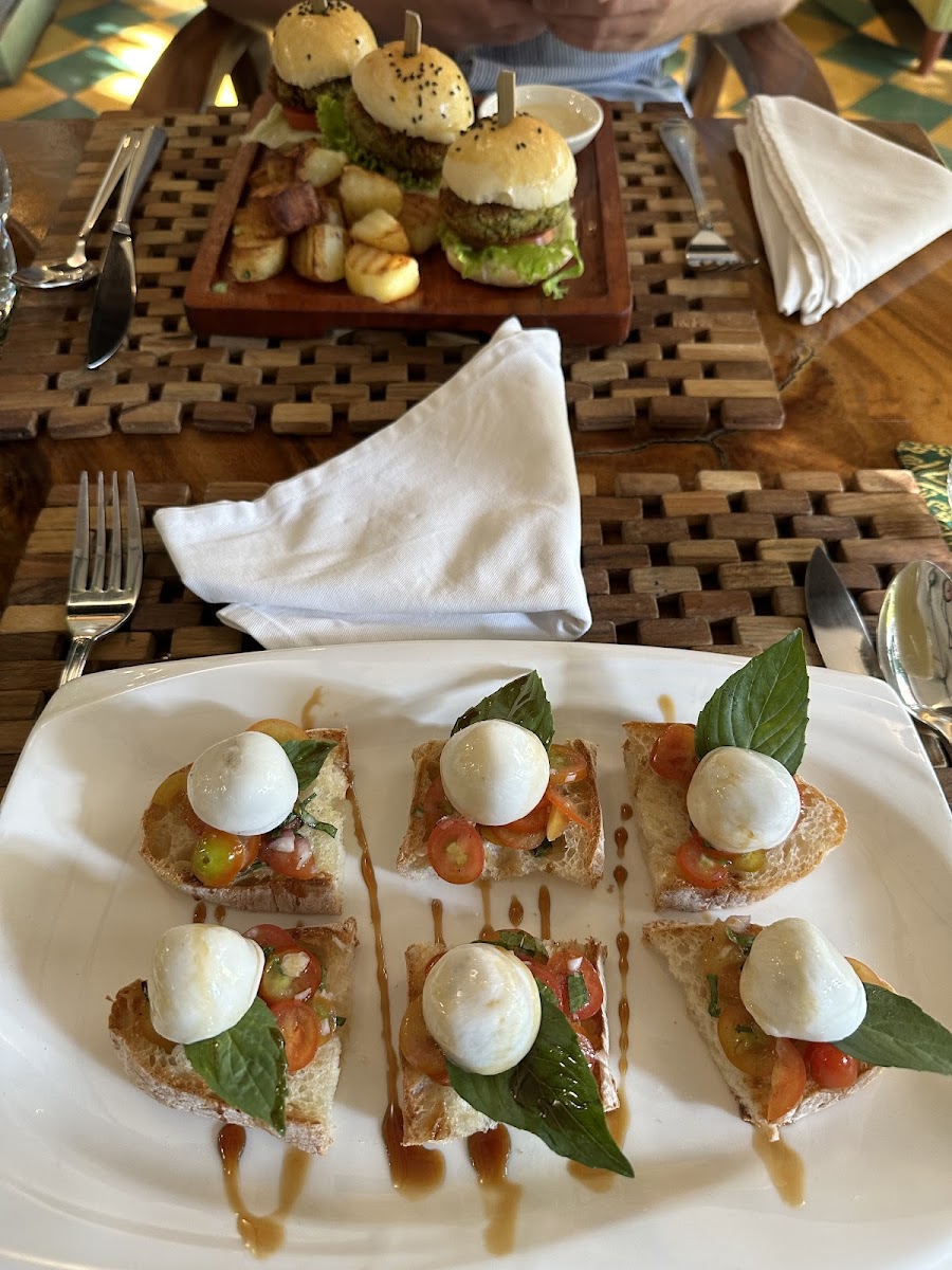 Endora French Restaurant & Wine Bar Photos 9