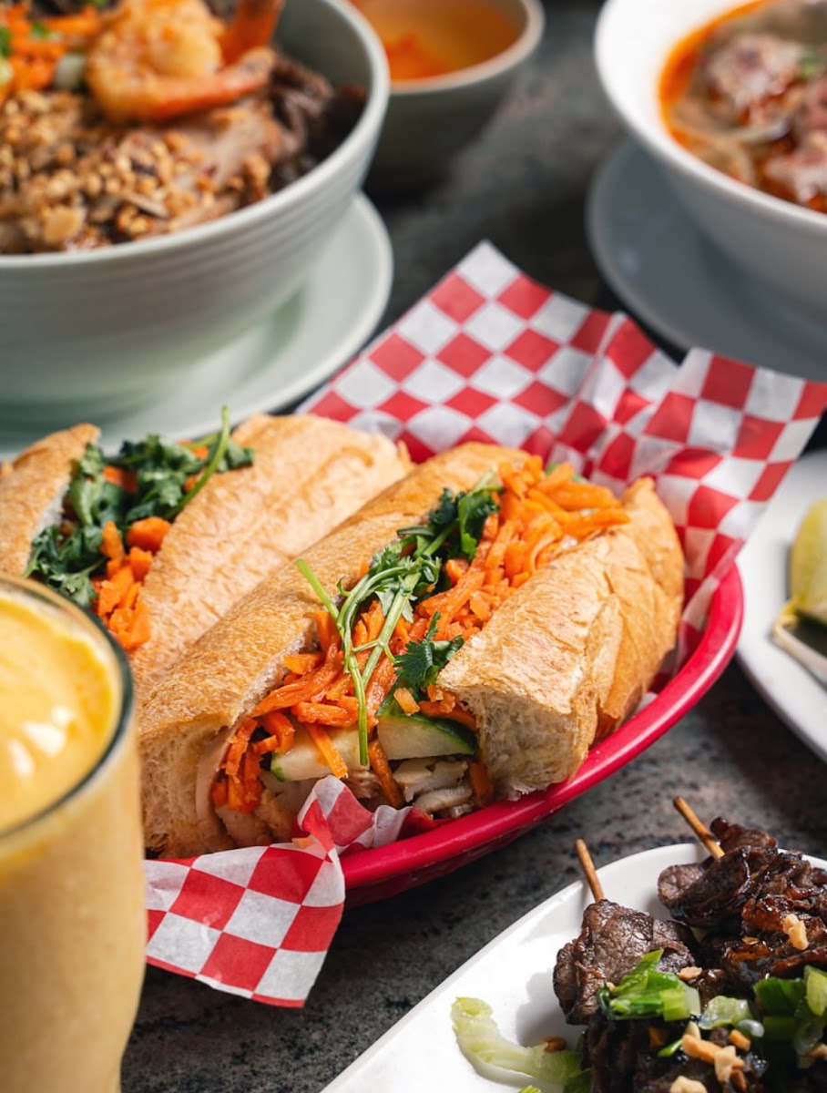 Essence Of Saigon - Northland | Bistro - Vietnamese Pho Restaurant Photos 2