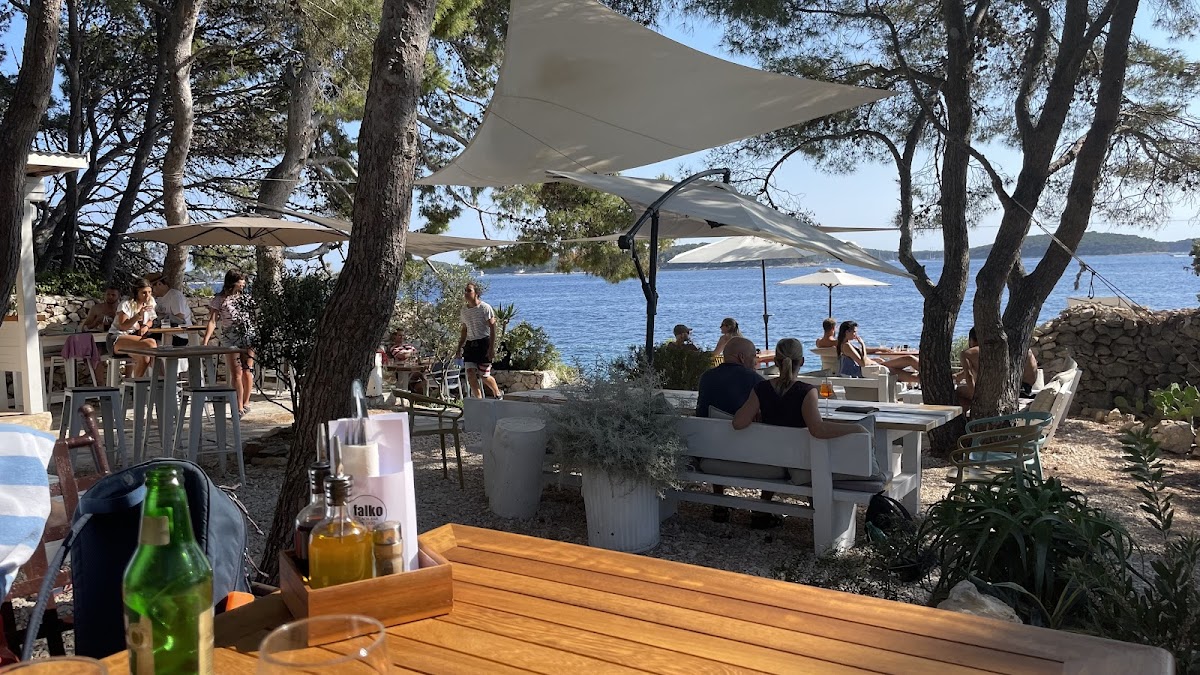 Falko Beach Bar & Food