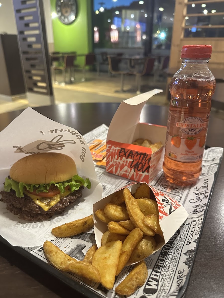 Family's Burger Photos 2