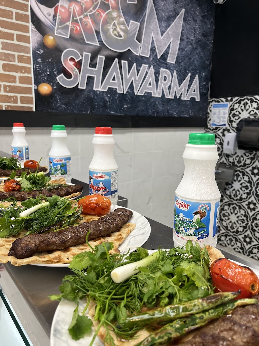 Farahzad - R &m Shawarma Photos 2