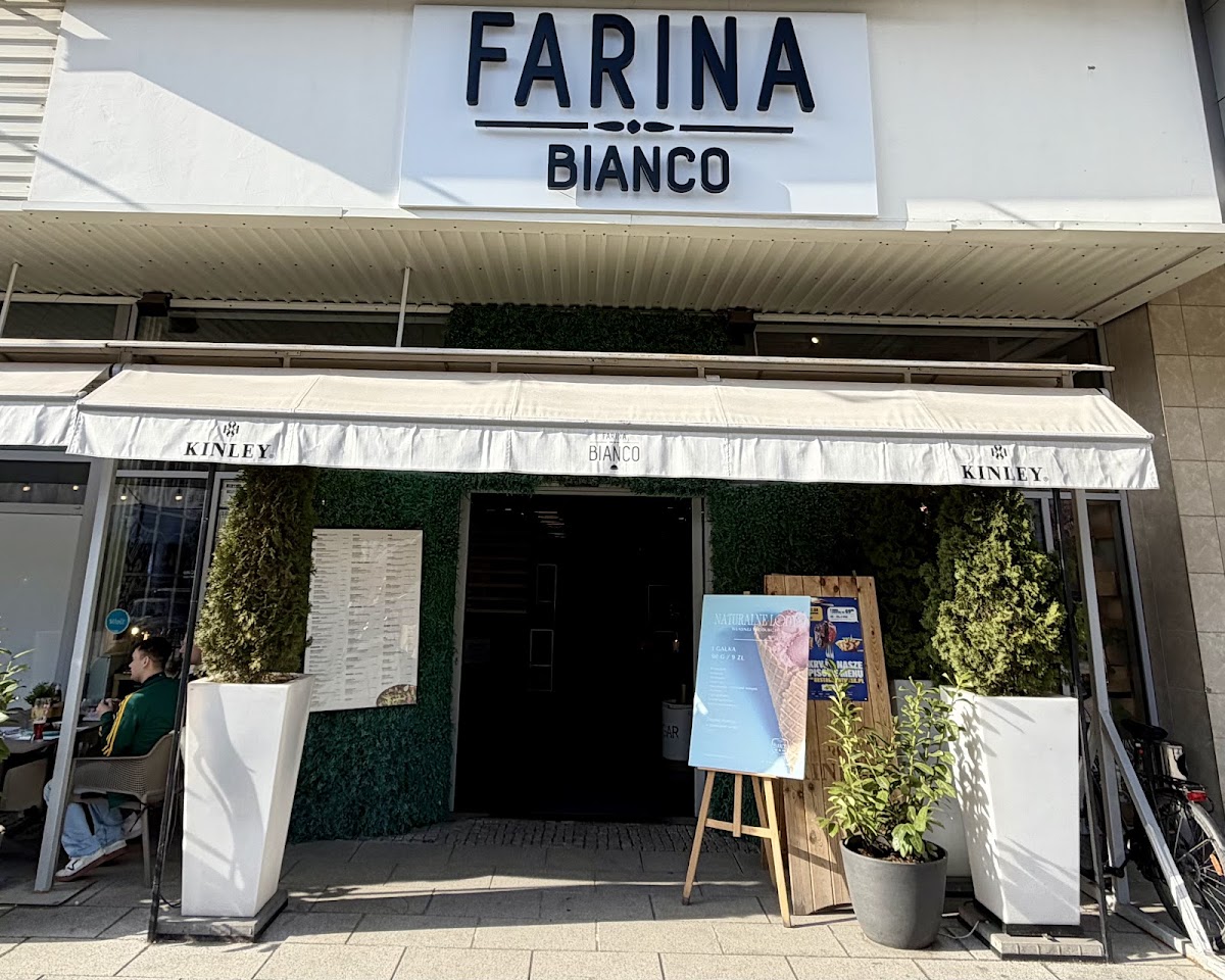 Farina Bianco Photos 2