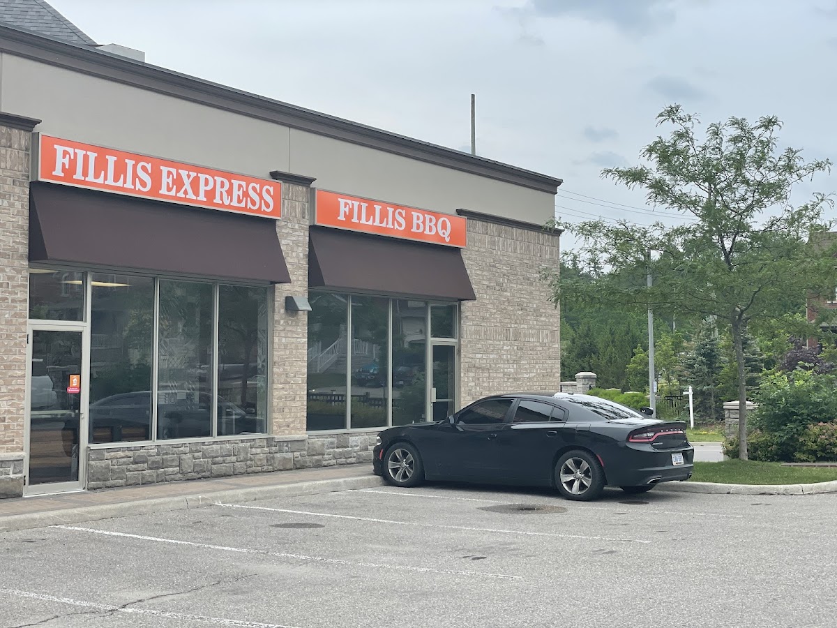 Fillis Bbq Restaurant & Lounge