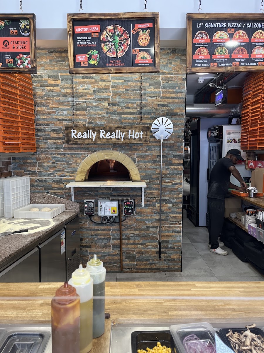 Fireaway Pizza