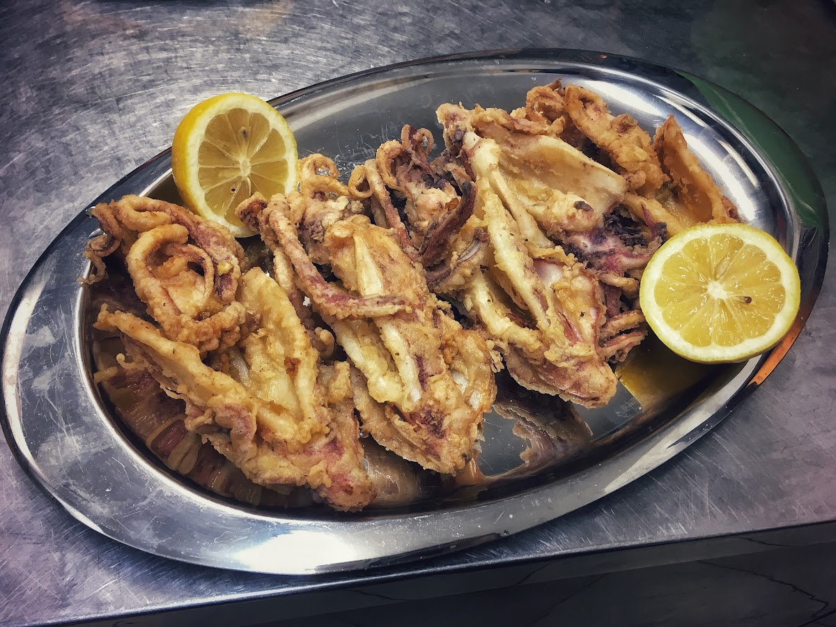 Fish Tavern Bikaki Photos 2