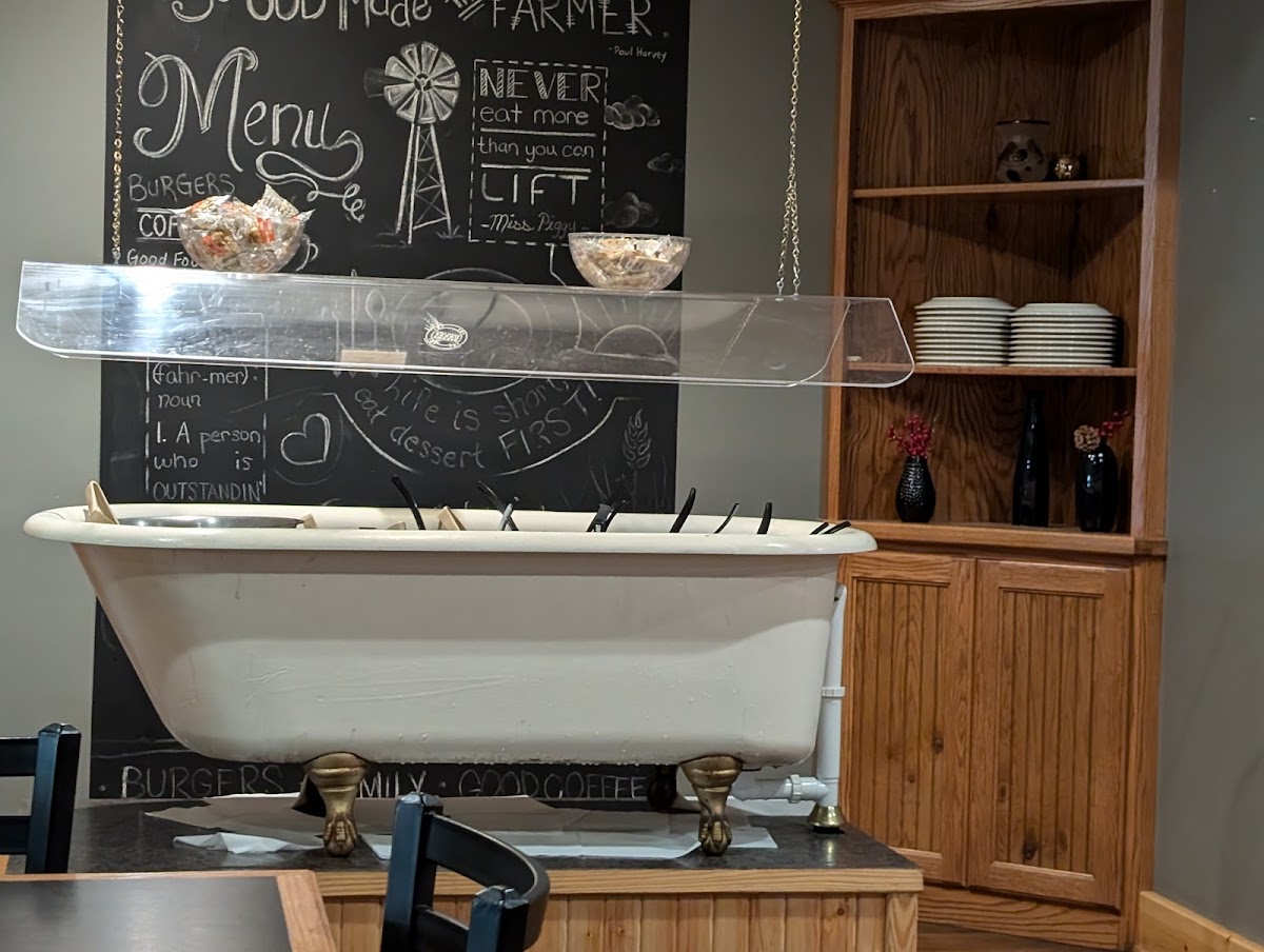 Flat Iron Bar & Grill Photos 2
