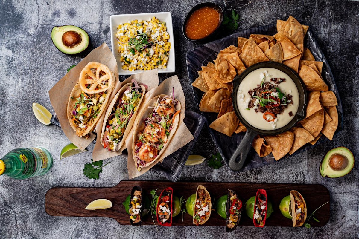 Flora Cantina - Modern Tex-Mex & Tapas Bar Photos 2