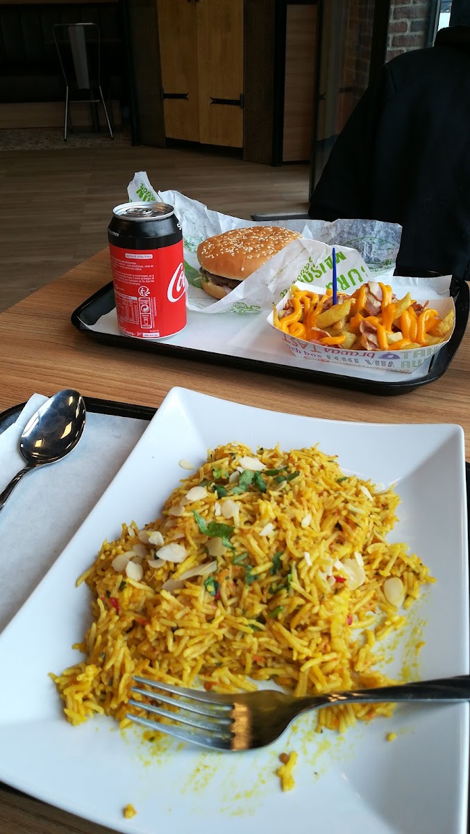 Food Station Photos 9