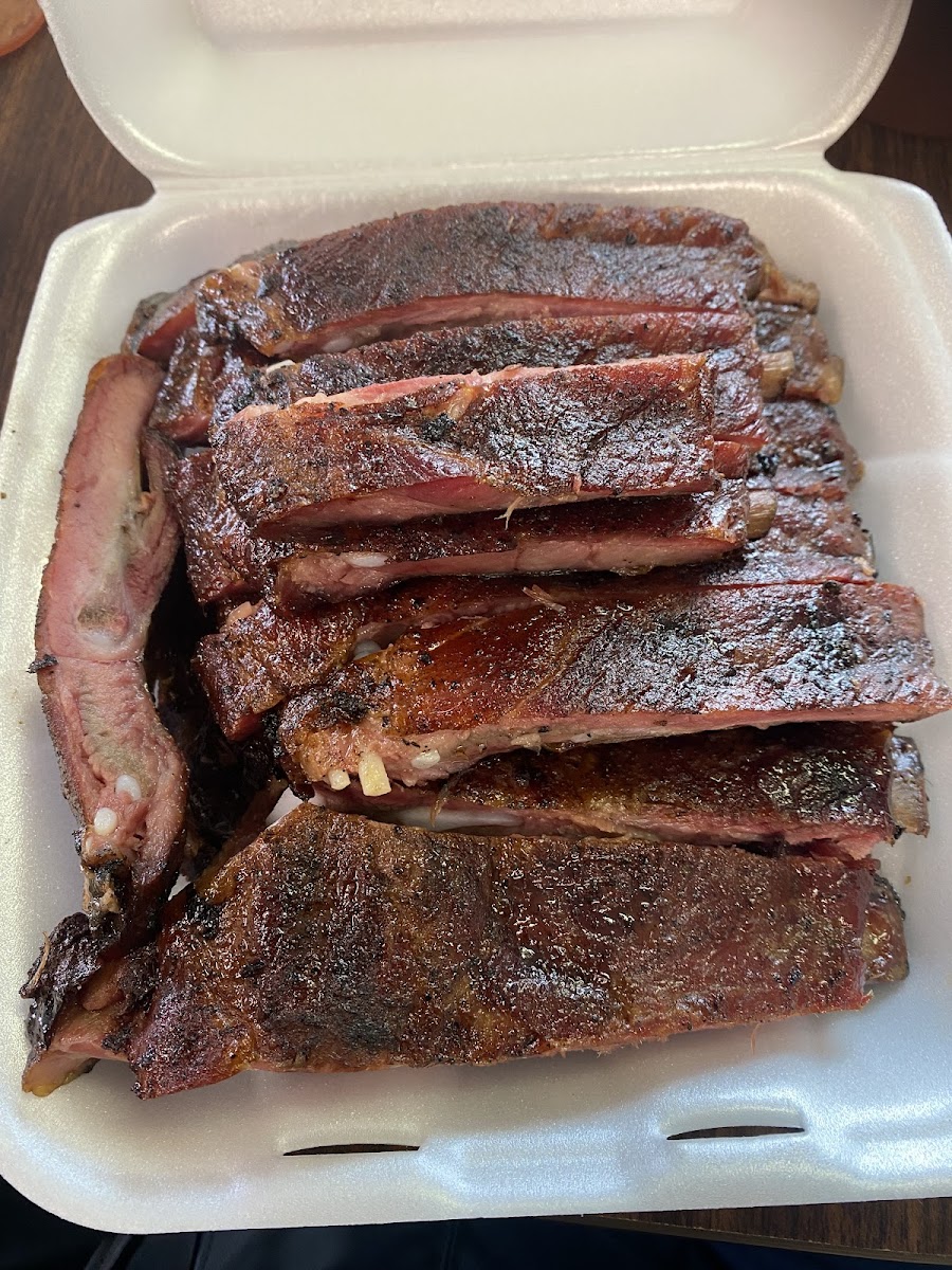 Franks Bar-B-Que Photos 9