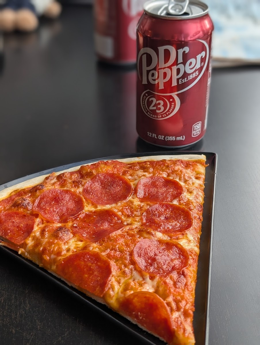 Fregene's Pizza