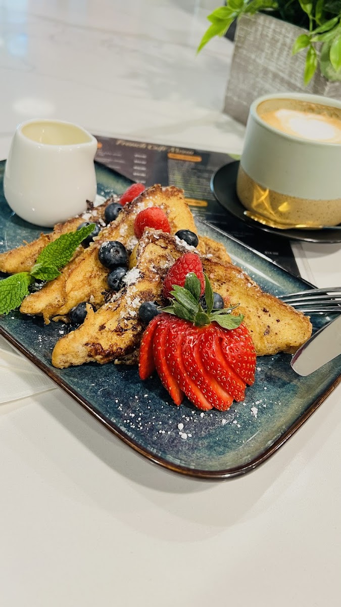 French Cafe : Breakfast & Lunch Photos 2