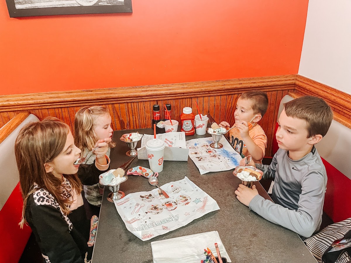 Friendly's Bristol