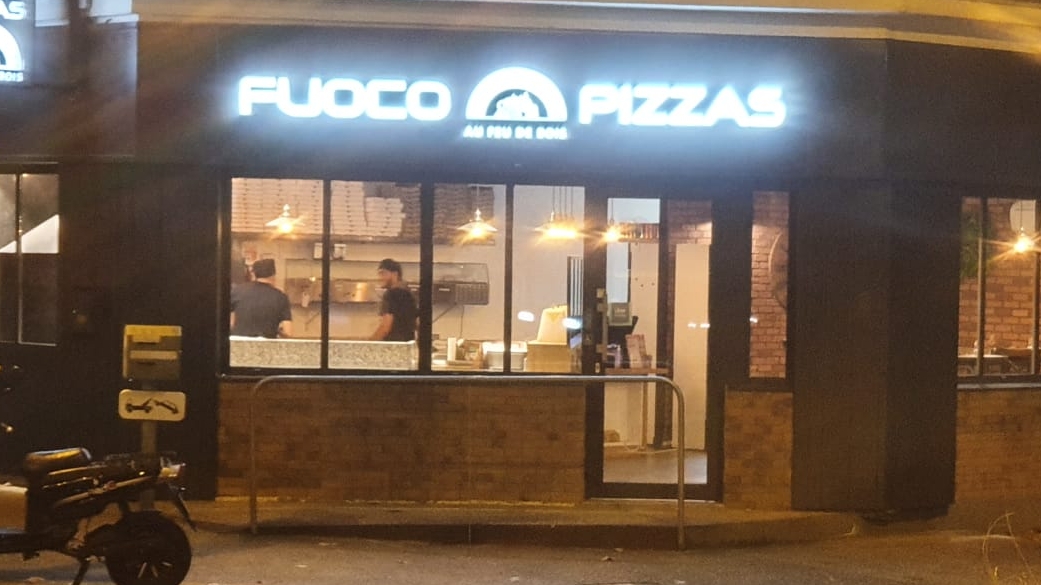 Fuoco Pizzas Echirolles - Au Feu De Bois - Livraison À Domicile