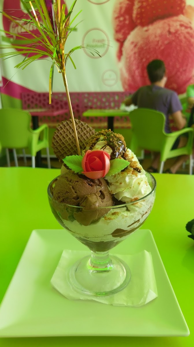 Gelateria Italiana Artigianale Photos 9