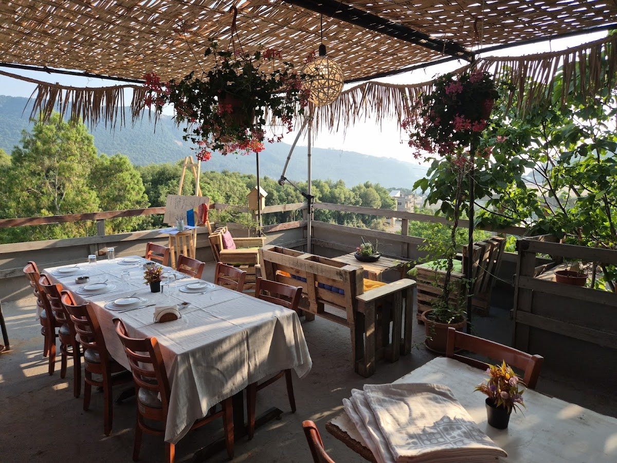 Gemayel Restaurant