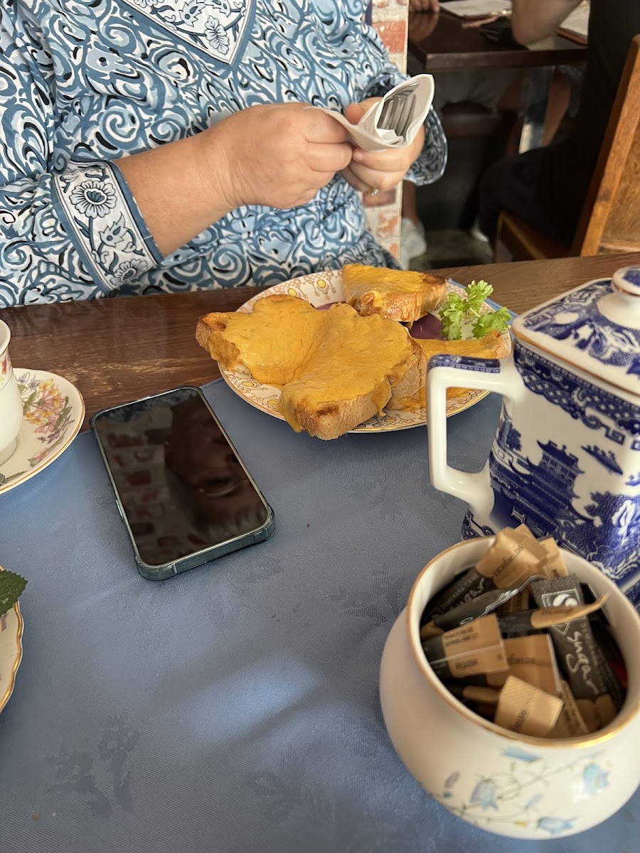 Glady's Vintage Tea Room Photos 9
