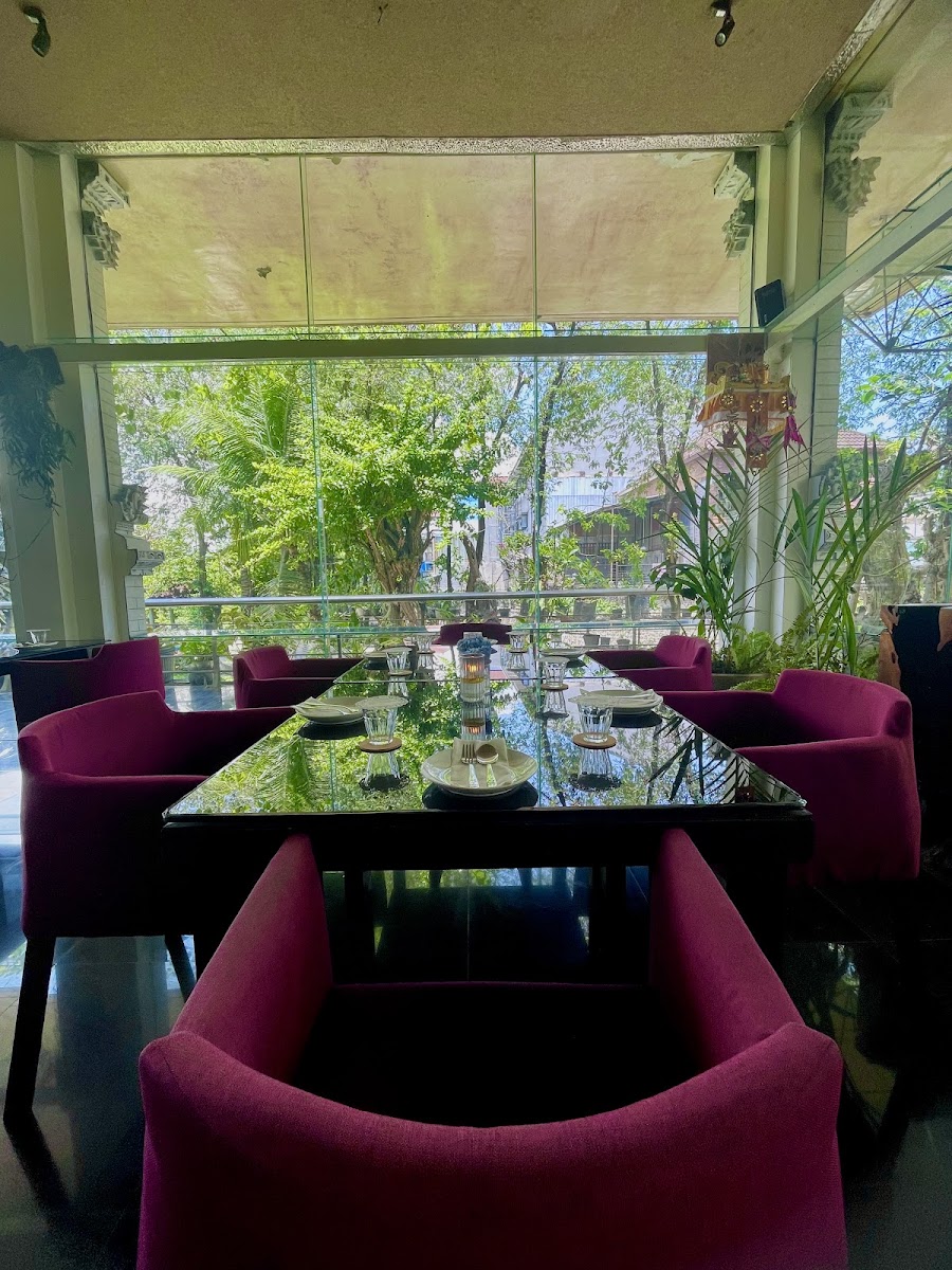 Glasshouse Garden